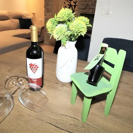 Brcic Апартаменты Тар